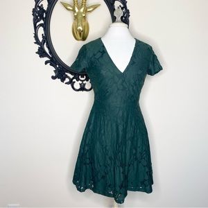 Black Swan Dark Green Floral Thick Lace Short Sleeve Dress